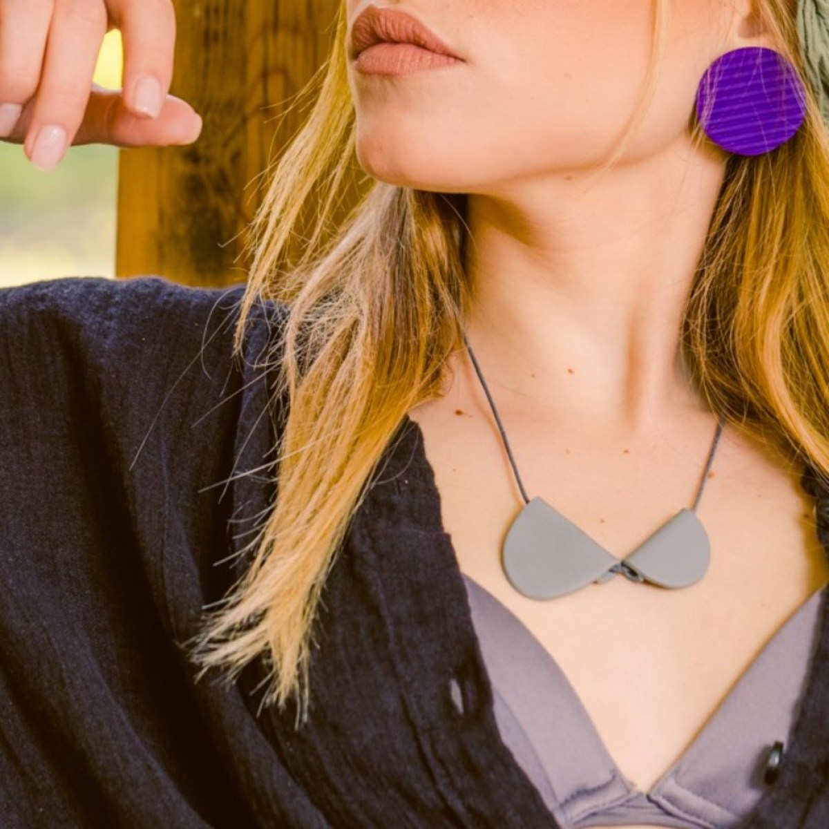 CALISTA NECKLACE DARK GREY1